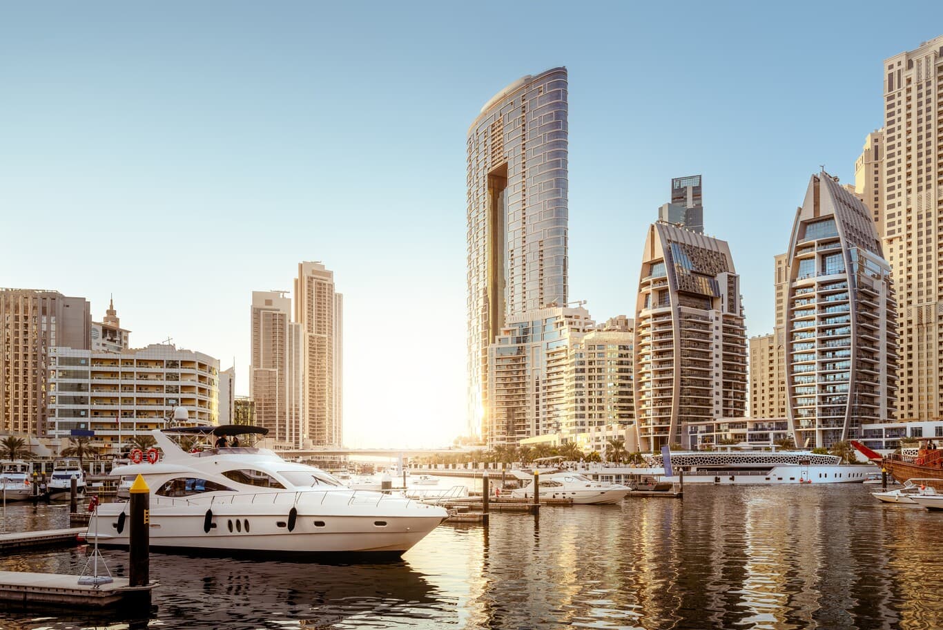 contractors in Dubai