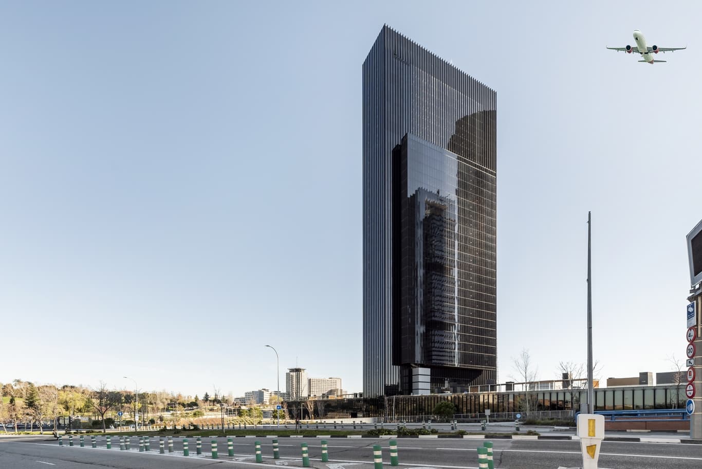 high-rise construction contractor Dubai
