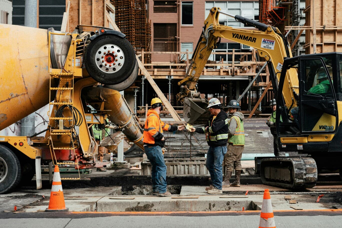 single contract construction Dubai