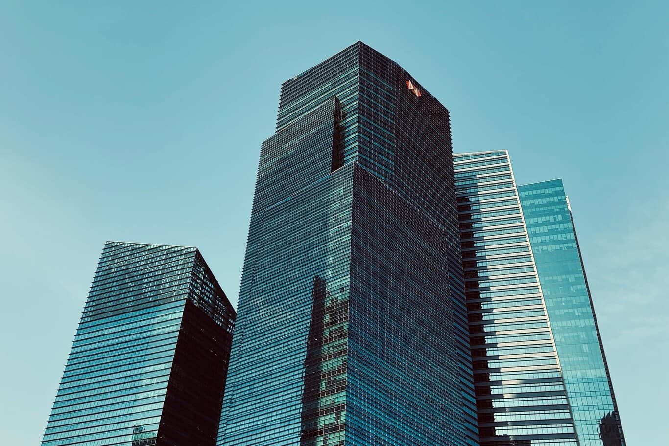 facade contractor Dubai