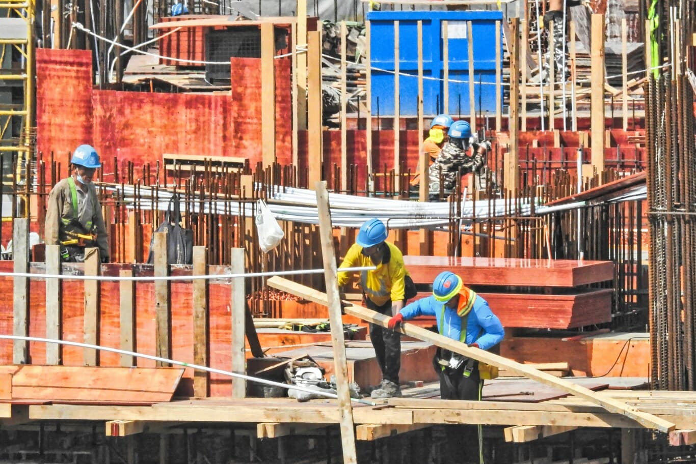 specialist contractors Dubai